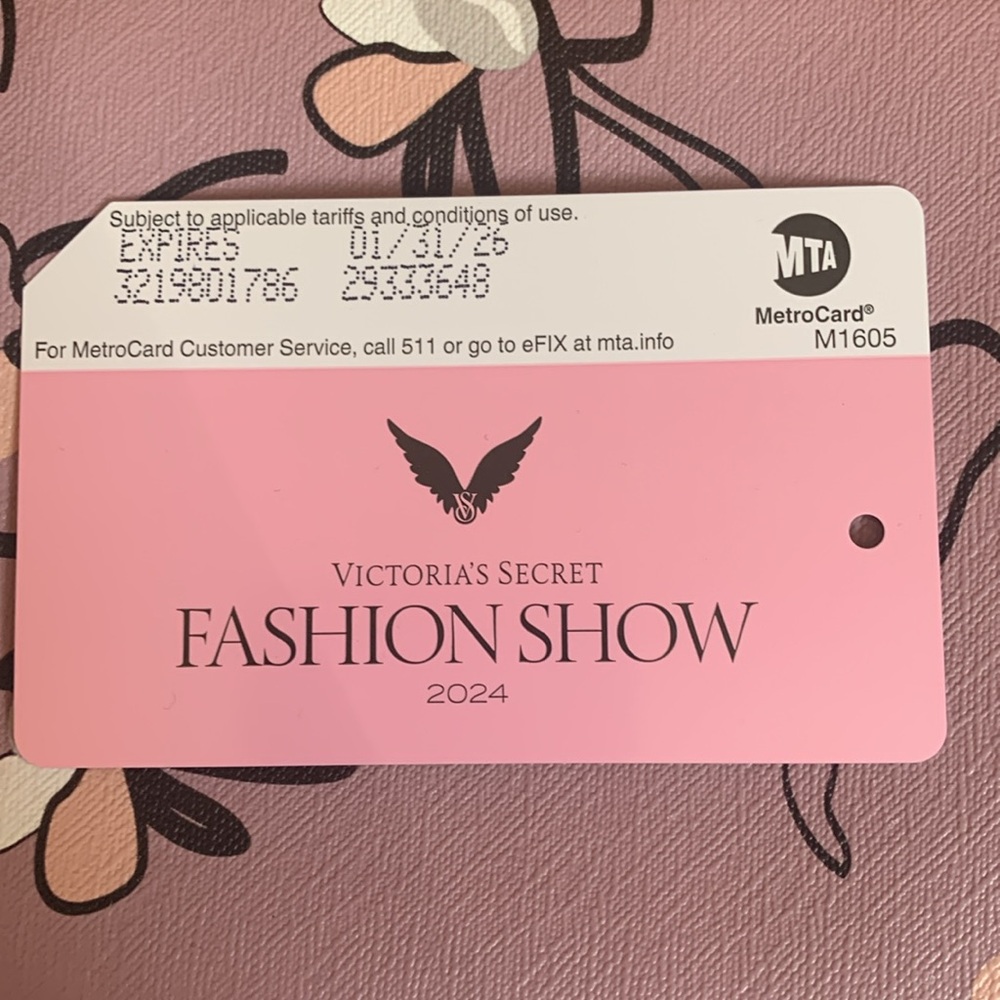 2024 VICTORIA SECRET Fashion Show NYC MetroCard - Picture 3 of 6